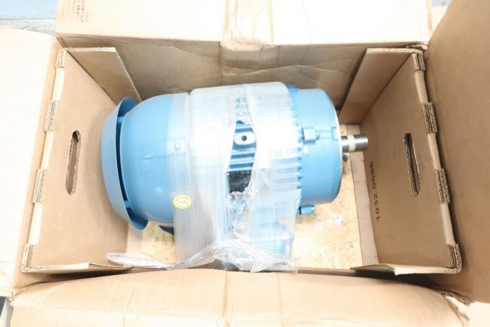 00718ET3ER213TC-W22 WEG